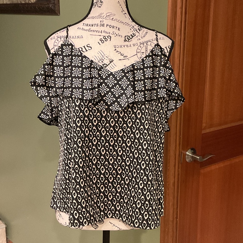 Ann Taylor Black and White Patterned Blouse, Size M
